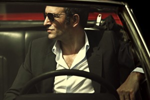 Kinoteātros iznāk "Seksaholiķi" un "Ar uguni pret uguni"