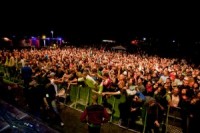 Fonofest pārtrauc darbību