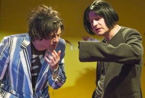 Makdonas melnās komēdijas „Vienrocis no Spokānas" pirmizrāde