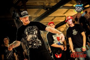 Sapņu Fabrikā noskaidro labākos ielu dejotājus