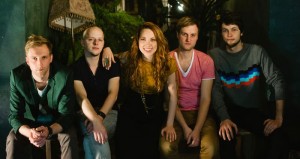 "Astro'n'out" laiž klajā dziesmas "Tuvāk" videoklipu