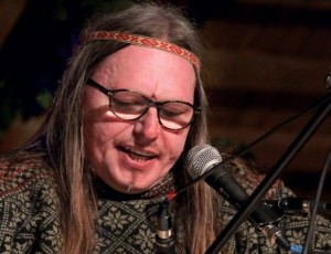 Dziesmu vakarā Reiterna namā uzstāsies Prievīšu Andris ar grupu „Līga"