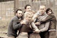 Olga Žitluhina un Dzelzs vilks aicina uz izrādi par mīlestību