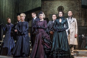 Pirmizrāde Oskara Vailda salonkomēdijai „Sieviete, kura nav uzmanības vērta”