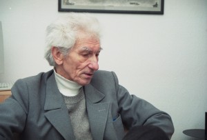 Maiju pasludina par Imanta Ziedoņa piemiņas mēnesi