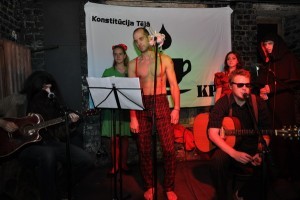 Gandrīz Bardu Pavasaris Rokkafejnīcā Reiterna nams