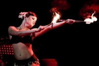 Krāšņais burleskas šovs "An Evening of Burlesque" Latvijā viesosies decembrī