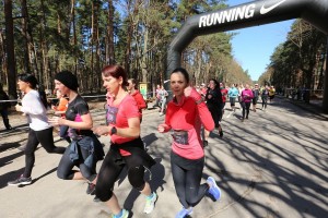 Sieviešu skrējiens pulcē teju 3000 dalībnieču