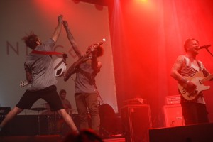 Indygo sniedz dāvanu koncertzālē Palladium