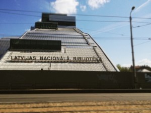 Gaismas pils laikā un telpā - tapis video par jauno LNB ēku