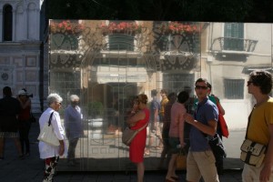 Ekspozīcija "Iekšējā brīvība. Rīgas iela Venēcijā" atgriežas Rīgā