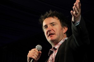 Komediants Dilans Morans rudenī atgriezīsies Rīgā