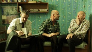 Komēdijas „Spēlēt patiesību” aktieri lomas sadala izlozē