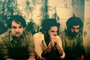 Nabaklab uzstāsies kanādieši Young Rival