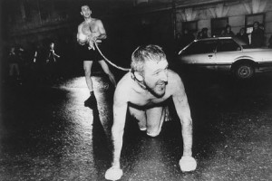 Skandalozais mākslinieks Oļegs Kuļiks uzstāsies Rīgā