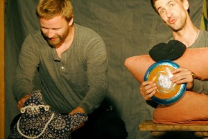 Izrāde ģimenēm “Ziemas māja” oktobrī būs skatāma Dirty Deal Teatro