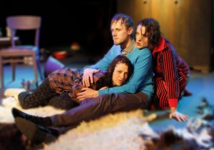 Jūrmalas teātris iestudē Leldes Stumbres „Spalvas”