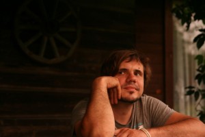 Andra Dzenīša jaundarbs E(GO) skanēs Latviešu simfoniskās mūzikas lielkoncertā