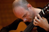 Spāņu ģitārists Rikardo Galjēns koncertēs Lielajā ģildē