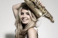 Pasaulslavenā saksofoniste Kendija Dalfere koncertēs Ventspilī